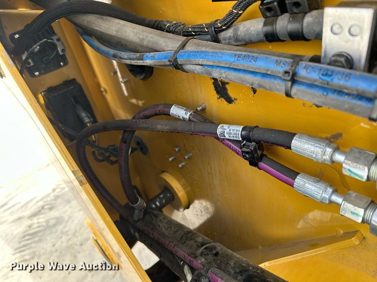 image for item KU9928 2022 Caterpillar 259D3  tracked skid steer loader