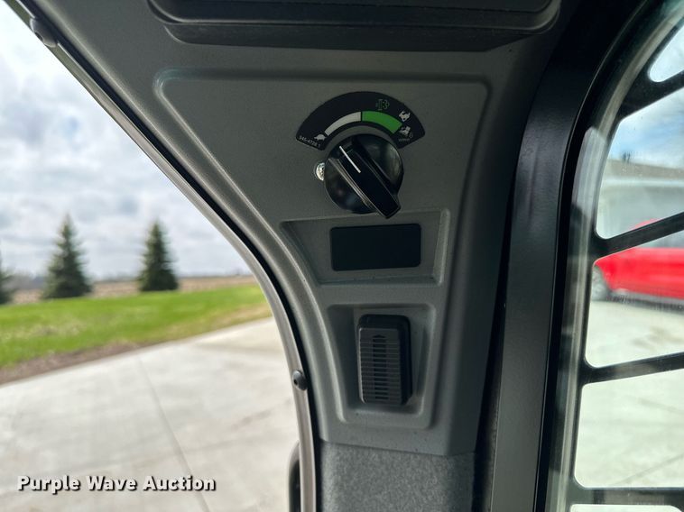 image for item KU9928 2022 Caterpillar 259D3  tracked skid steer loader