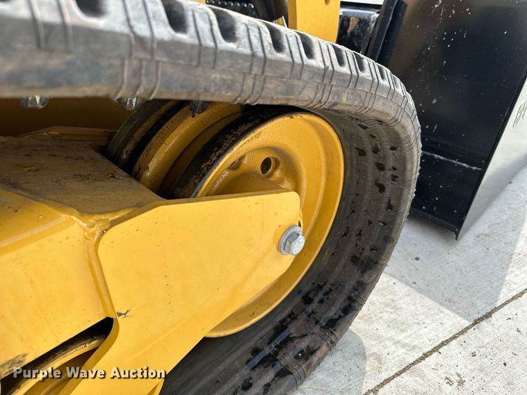 image for item KU9928 2022 Caterpillar 259D3  tracked skid steer loader