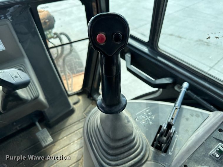 image for item KU9929 2006 Case 570MXT Turbo  landscape tractor