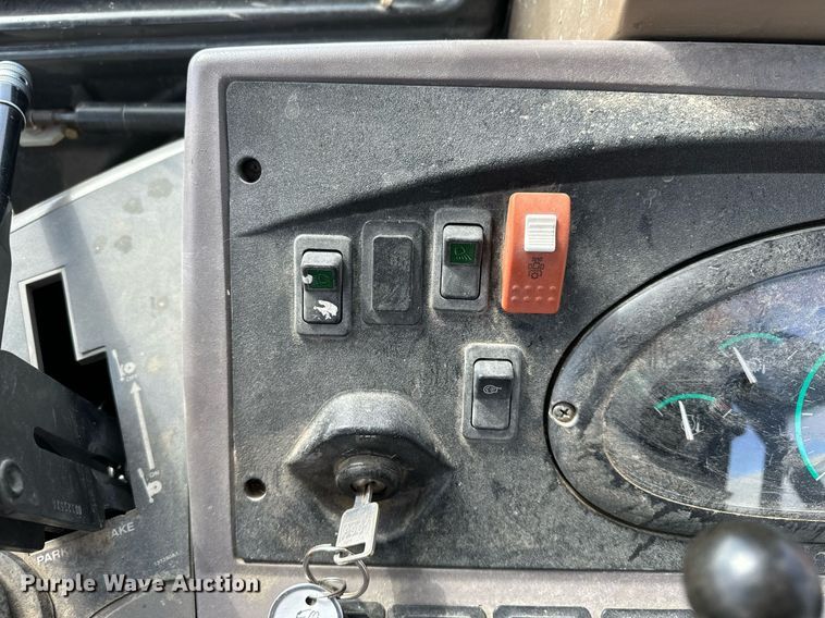 image for item KU9929 2006 Case 570MXT Turbo  landscape tractor