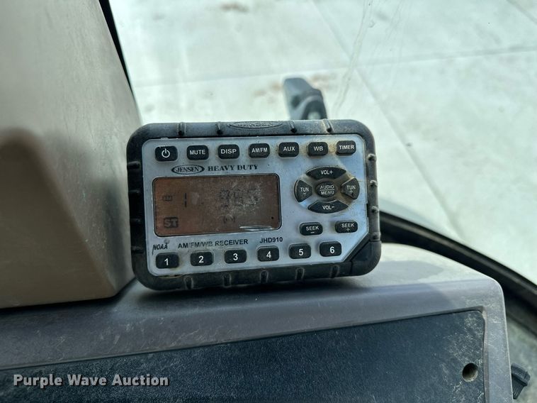 image for item KU9929 2006 Case 570MXT Turbo  landscape tractor