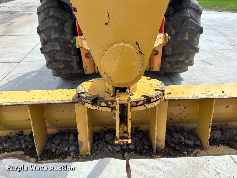 image for item KU9929 2006 Case 570MXT Turbo  landscape tractor