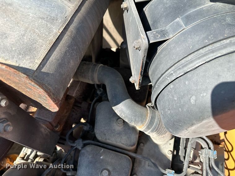 image for item KU9929 2006 Case 570MXT Turbo  landscape tractor