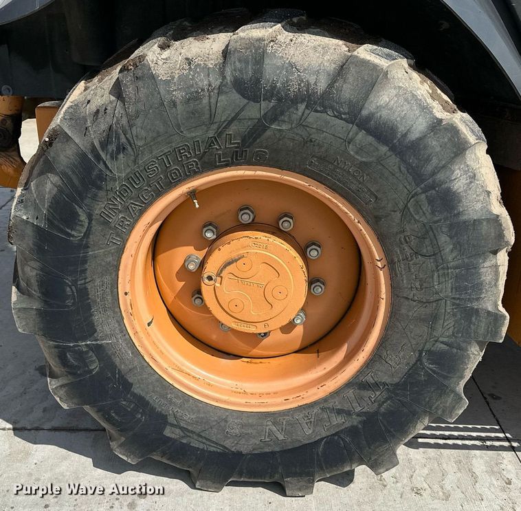 image for item KU9929 2006 Case 570MXT Turbo  landscape tractor