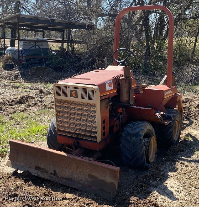 image for item KV9566 1989 Ditch Witch 2310  trencher