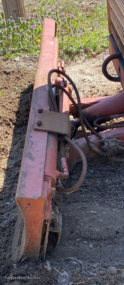 image for item KV9566 1989 Ditch Witch 2310  trencher