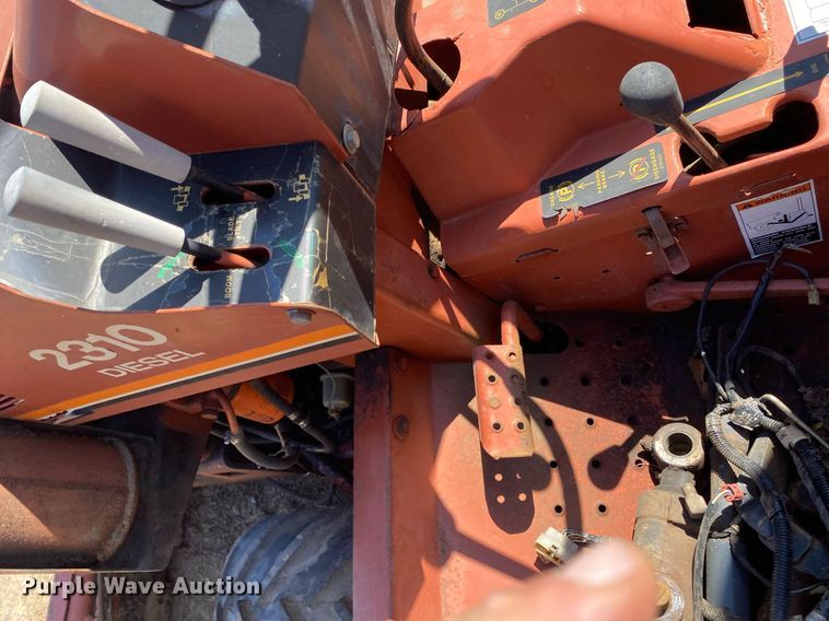 image for item KV9566 1989 Ditch Witch 2310  trencher