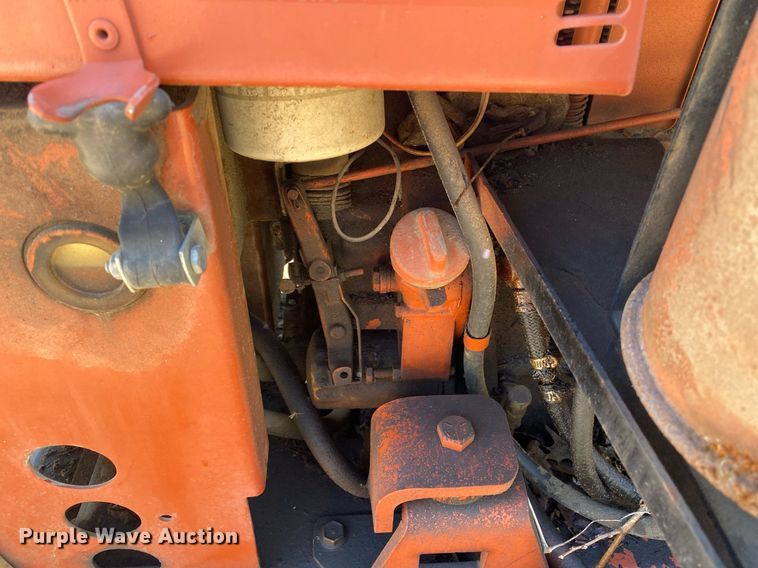 image for item KV9566 1989 Ditch Witch 2310  trencher