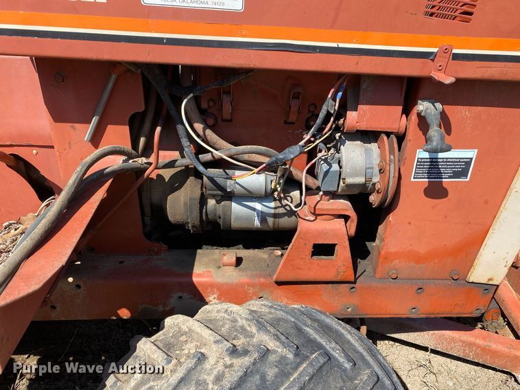 image for item KV9566 1989 Ditch Witch 2310  trencher