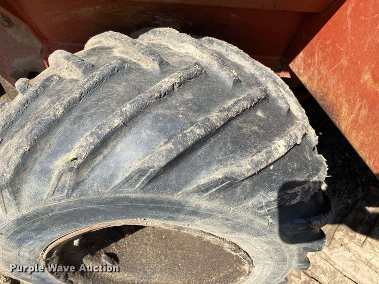 image for item KV9566 1989 Ditch Witch 2310  trencher