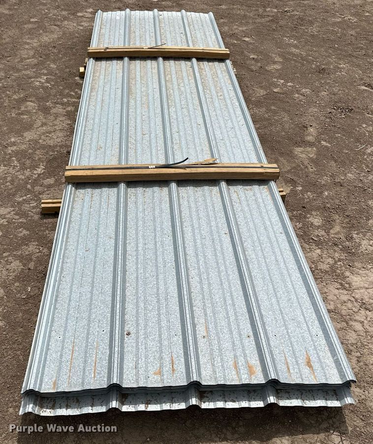 image for item KX9096 Approximately 40 pieces of corrugated metal