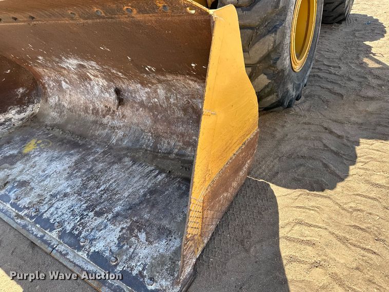 image for item KX9104 1966 Caterpillar 950  wheel loader