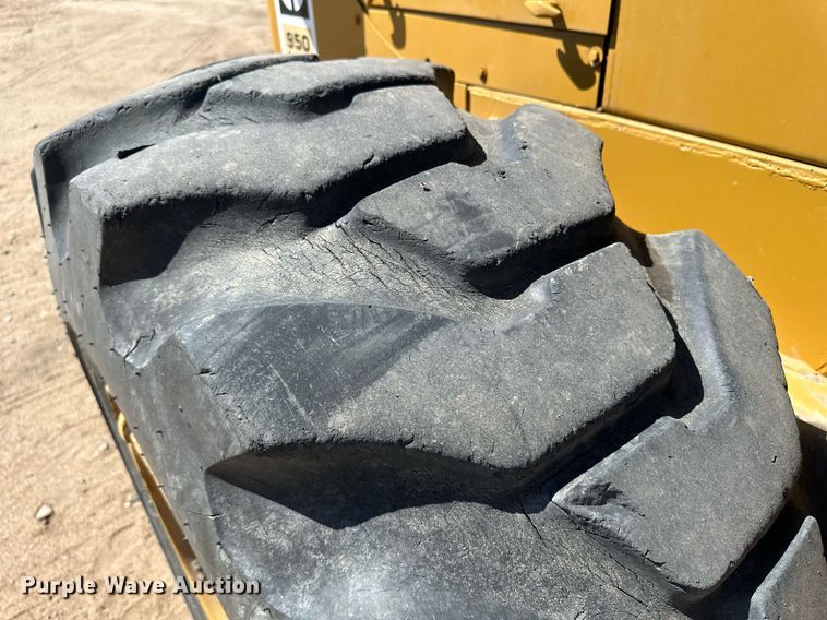 image for item KX9104 1966 Caterpillar 950  wheel loader