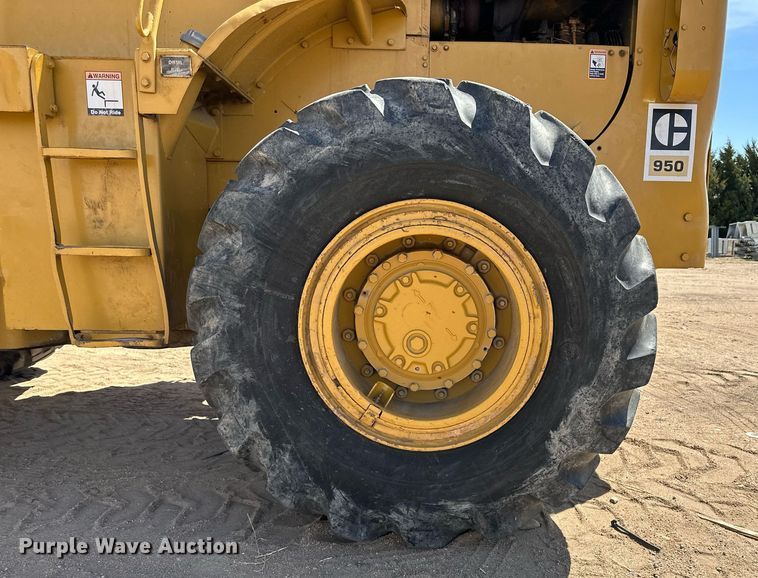 image for item KX9104 1966 Caterpillar 950  wheel loader