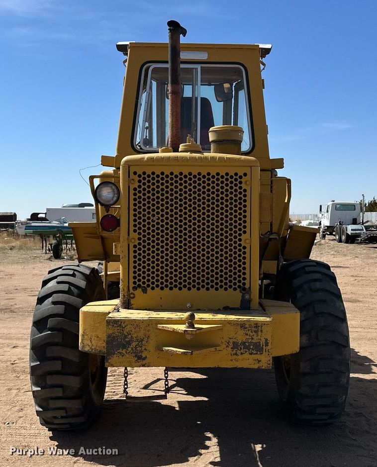 image for item KX9130 1981 Caterpillar 920  wheel loader