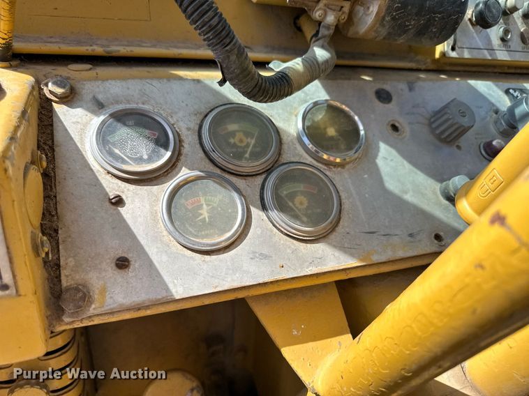 image for item KX9130 1981 Caterpillar 920  wheel loader