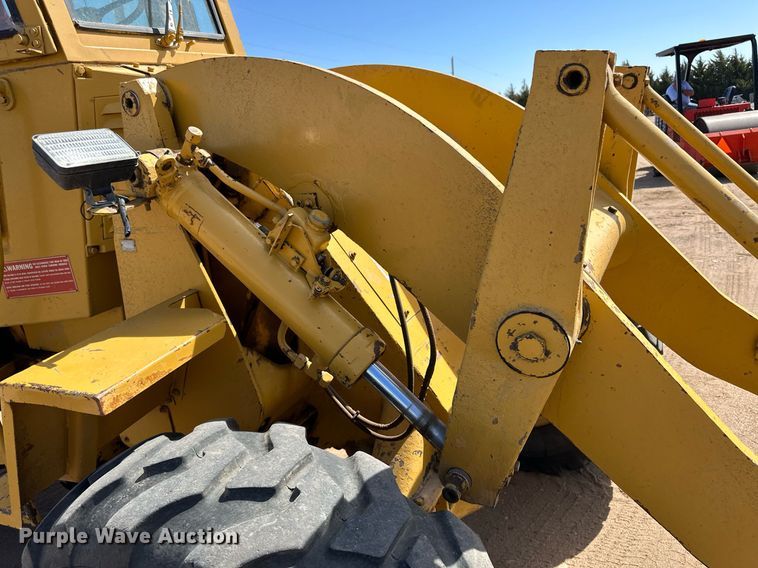 image for item KX9130 1981 Caterpillar 920  wheel loader
