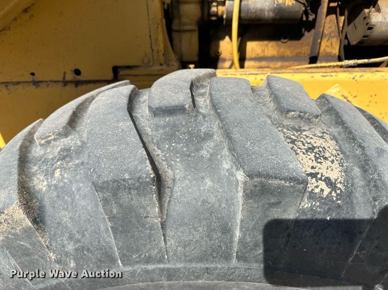image for item KX9130 1981 Caterpillar 920  wheel loader
