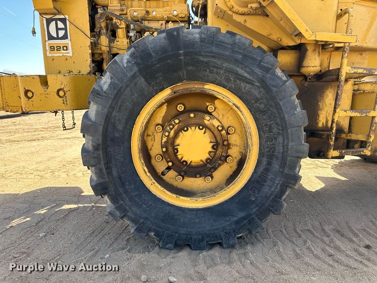 image for item KX9130 1981 Caterpillar 920  wheel loader