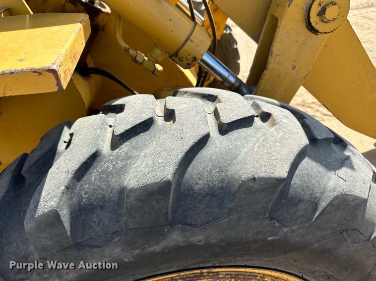 image for item KX9130 1981 Caterpillar 920  wheel loader