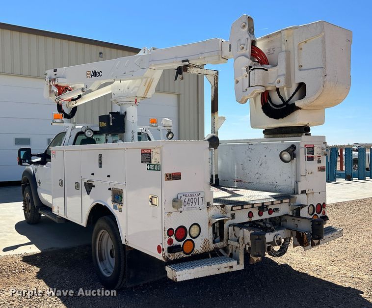 image for item KX9183 2012 Ford F550 Super Duty  bucket truck