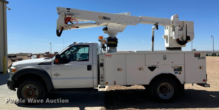 image for item KX9183 2012 Ford F550 Super Duty  bucket truck