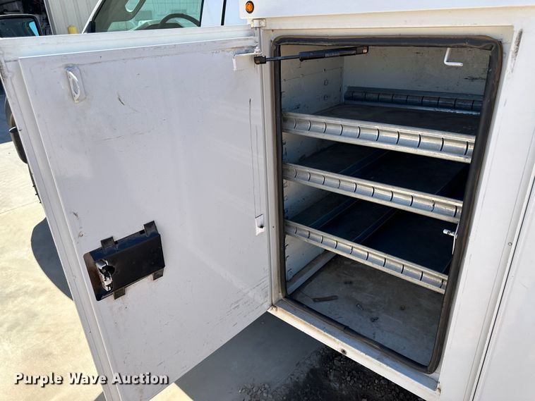 image for item KX9183 2012 Ford F550 Super Duty  bucket truck