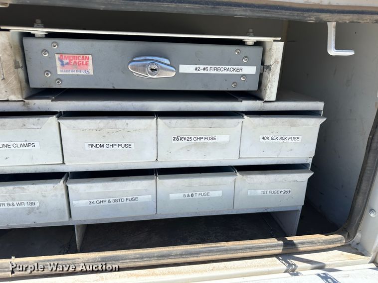 image for item KX9183 2012 Ford F550 Super Duty  bucket truck