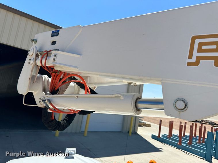 image for item KX9183 2012 Ford F550 Super Duty  bucket truck