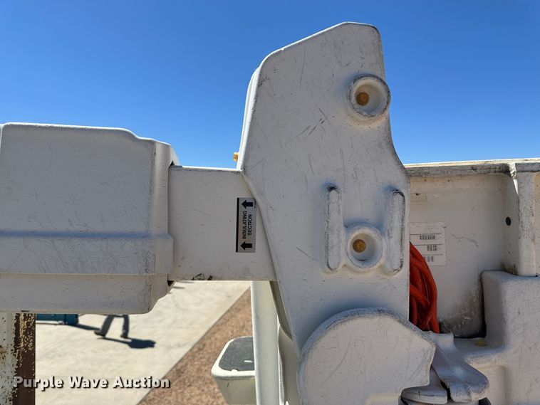 image for item KX9183 2012 Ford F550 Super Duty  bucket truck