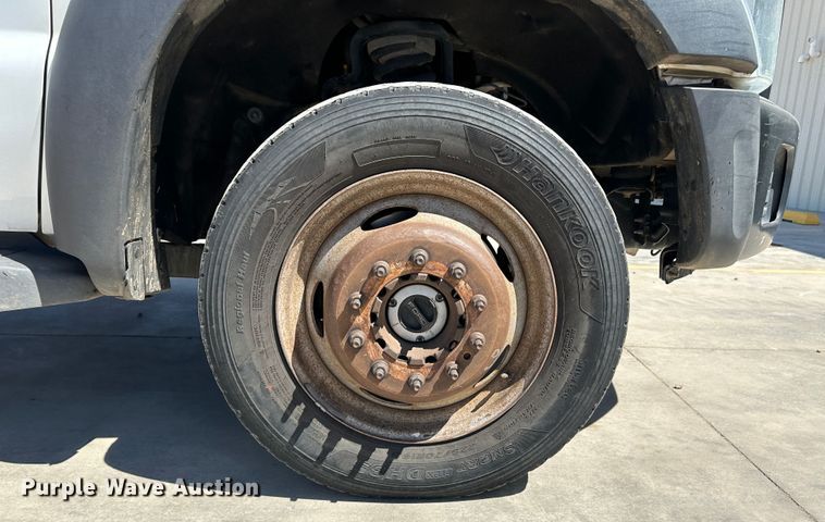 image for item KX9183 2012 Ford F550 Super Duty  bucket truck