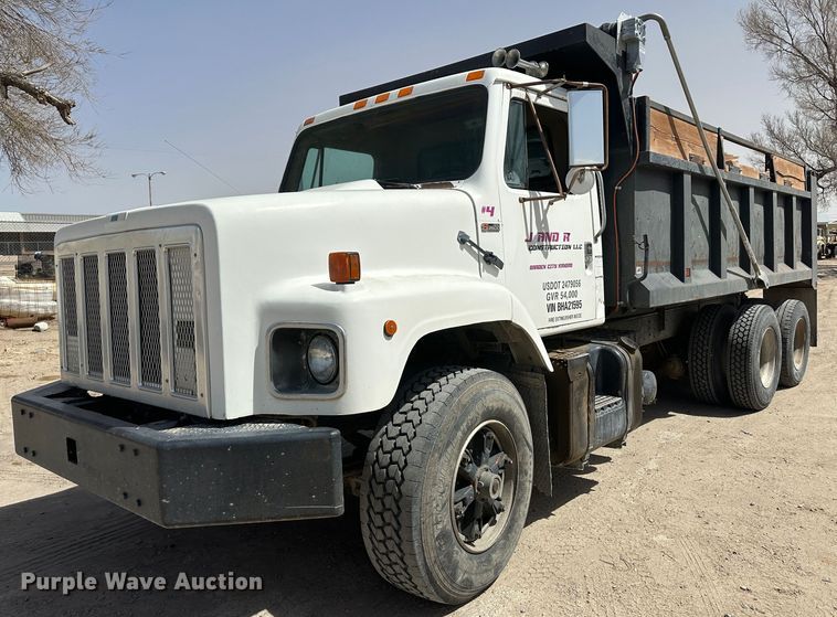 image for item KX9193 1981 International F-2654  dump truck