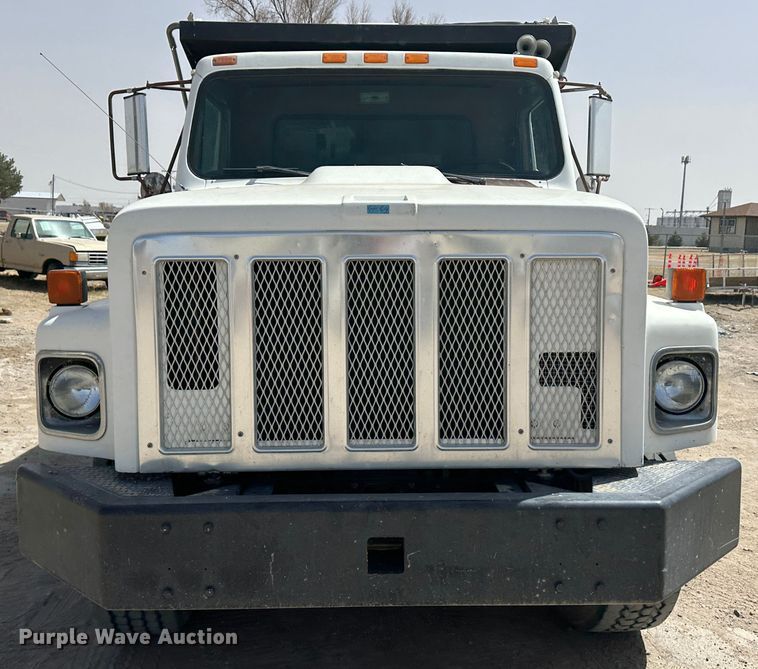 image for item KX9193 1981 International F-2654  dump truck