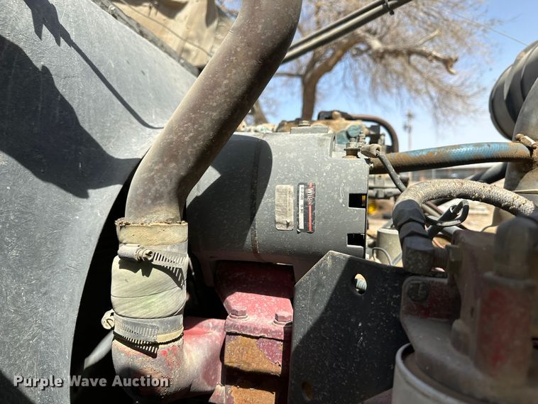 image for item KX9193 1981 International F-2654  dump truck