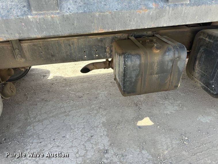 image for item KX9193 1981 International F-2654  dump truck