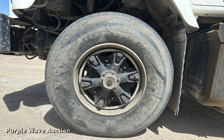 image for item KX9193 1981 International F-2654  dump truck