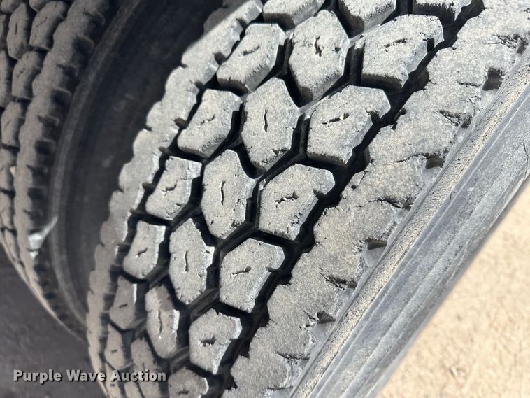 image for item KX9193 1981 International F-2654  dump truck