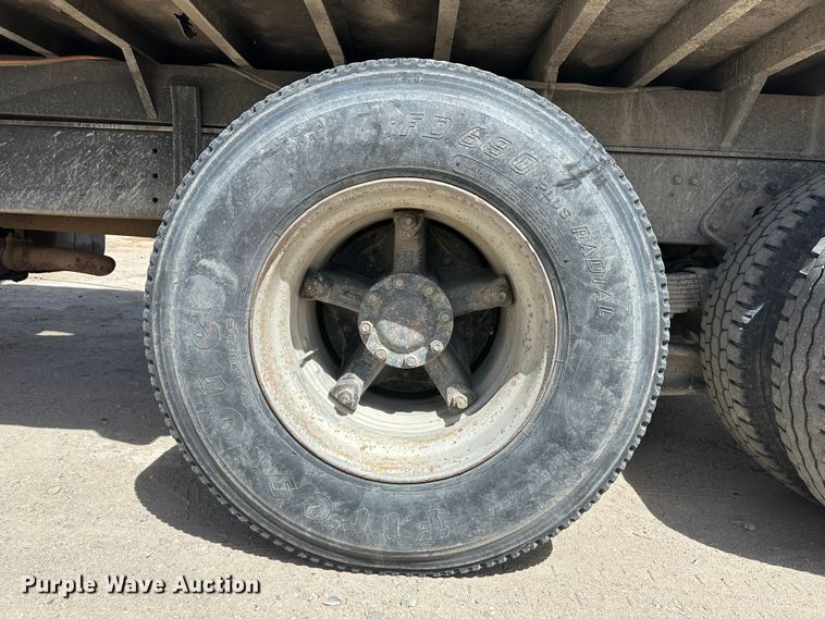 image for item KX9193 1981 International F-2654  dump truck