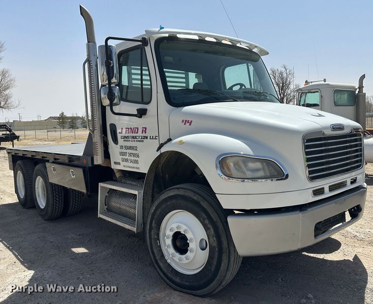 image for item KX9194 2009 Freightliner M106  flatbed truck