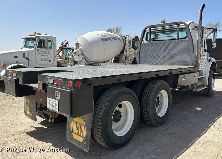 image for item KX9194 2009 Freightliner M106  flatbed truck