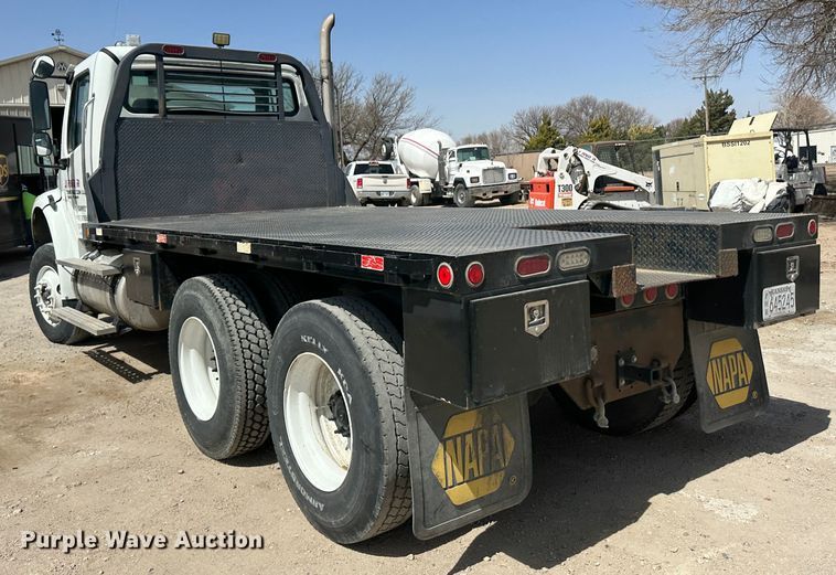 image for item KX9194 2009 Freightliner M106  flatbed truck