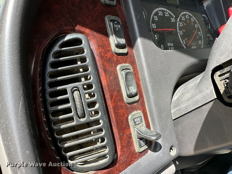 image for item KX9194 2009 Freightliner M106  flatbed truck