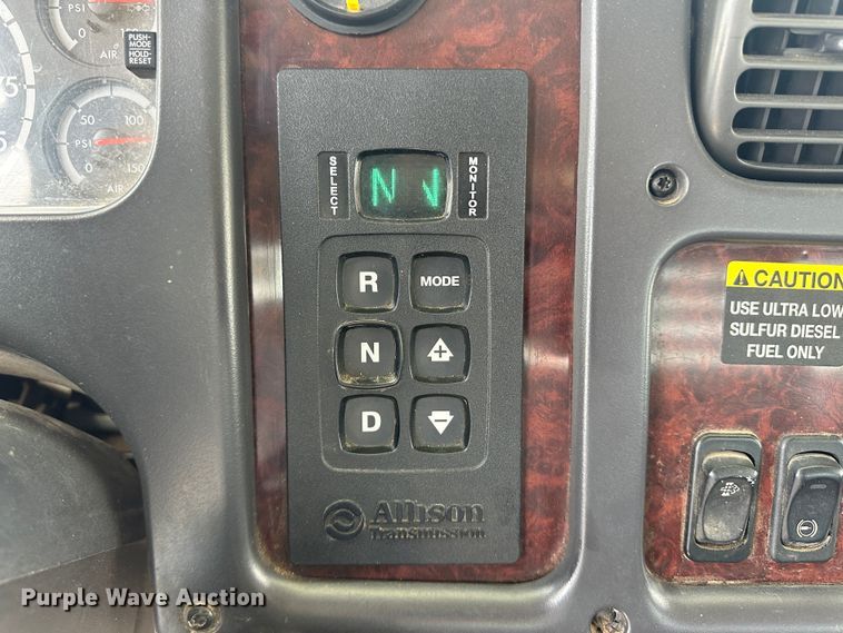 image for item KX9194 2009 Freightliner M106  flatbed truck