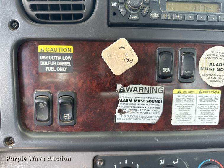 image for item KX9194 2009 Freightliner M106  flatbed truck