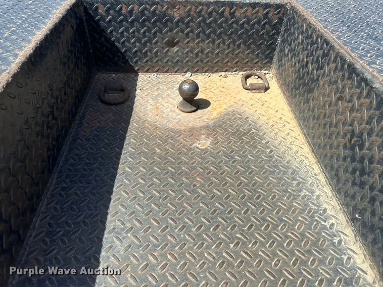 image for item KX9194 2009 Freightliner M106  flatbed truck