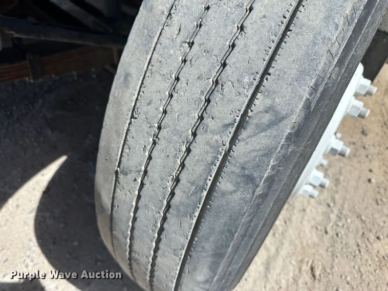 image for item KX9194 2009 Freightliner M106  flatbed truck