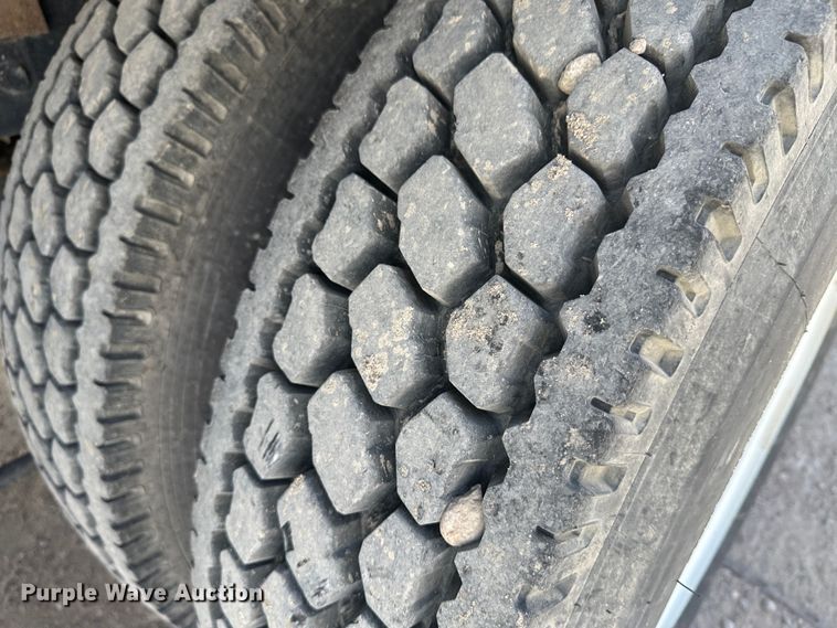 image for item KX9194 2009 Freightliner M106  flatbed truck