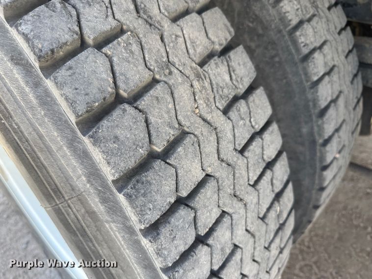 image for item KX9194 2009 Freightliner M106  flatbed truck