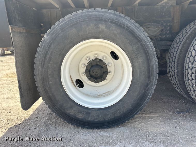 image for item KX9194 2009 Freightliner M106  flatbed truck